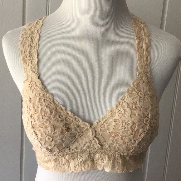 Urban Outfitters Other - NWOT URBAN OUTFITTERS WITH REMOVABLE PADS